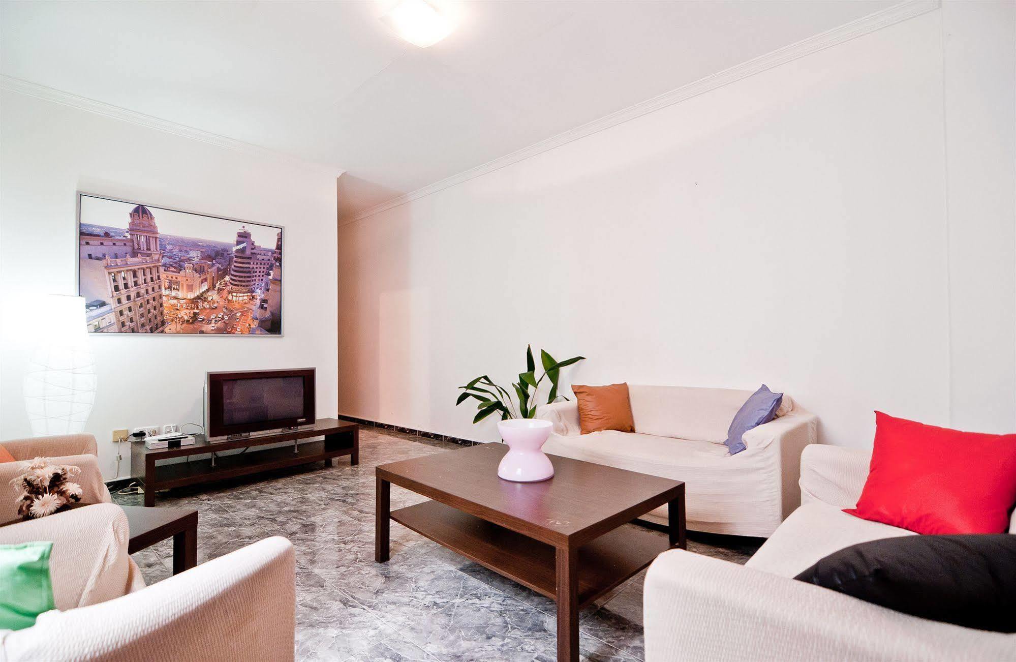 Apartamentos Aqui Me Quedo Μαδρίτη Εξωτερικό φωτογραφία