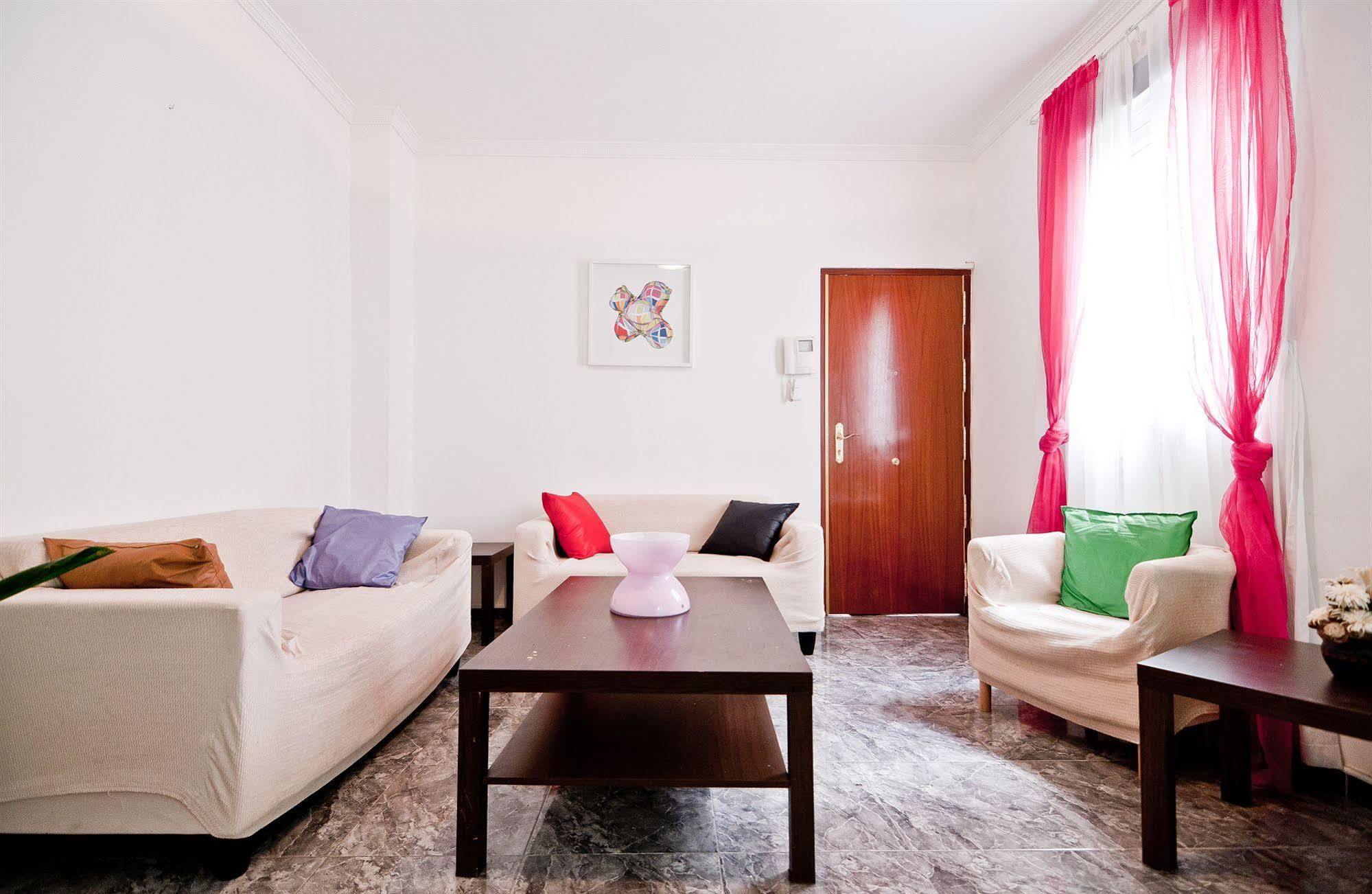 Apartamentos Aqui Me Quedo Μαδρίτη Εξωτερικό φωτογραφία