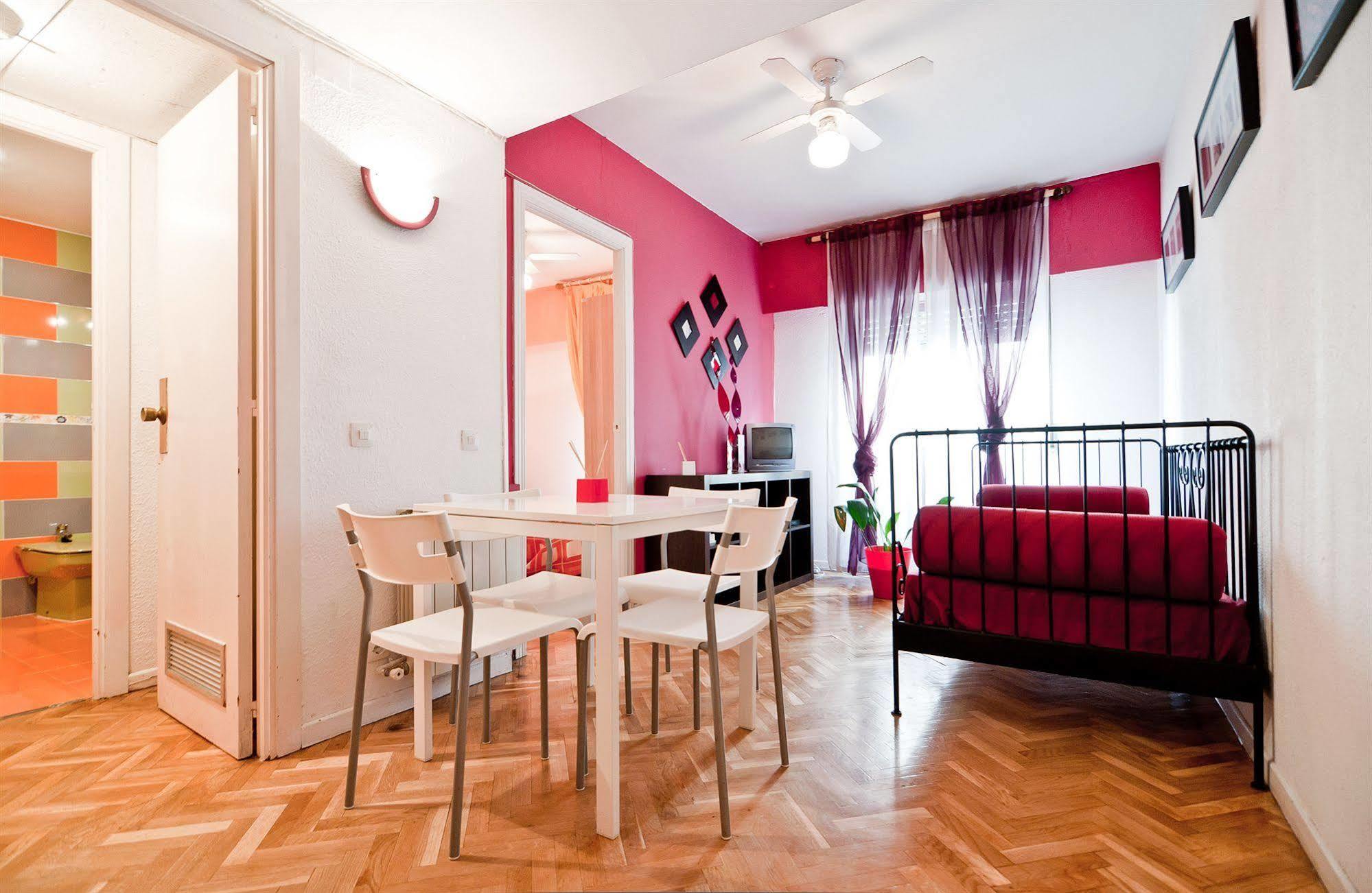 Apartamentos Aqui Me Quedo Μαδρίτη Εξωτερικό φωτογραφία